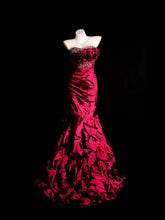 Unique Prom Dresses Mermaid Strapless Burgundy Sleeveless With Ruffled Semi Formal Evening Dress N3786