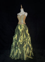 Modest Prom Dresses Ball Gown Spaghetti Strap Olive Green Satin Sleeveless Formal Outfits N3621