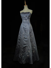 Vintage Prom Dresses Inspo Ball Gown Strapless Grey Satin With Embroidery For Women Formal Dress N3206