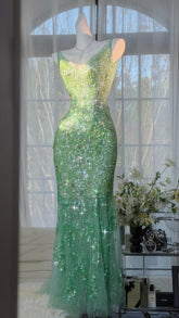 Modest Prom Dresses Mermaid V Neck Green Lace Sleeveless Sequin Tulle Long Evening Outfits N3558