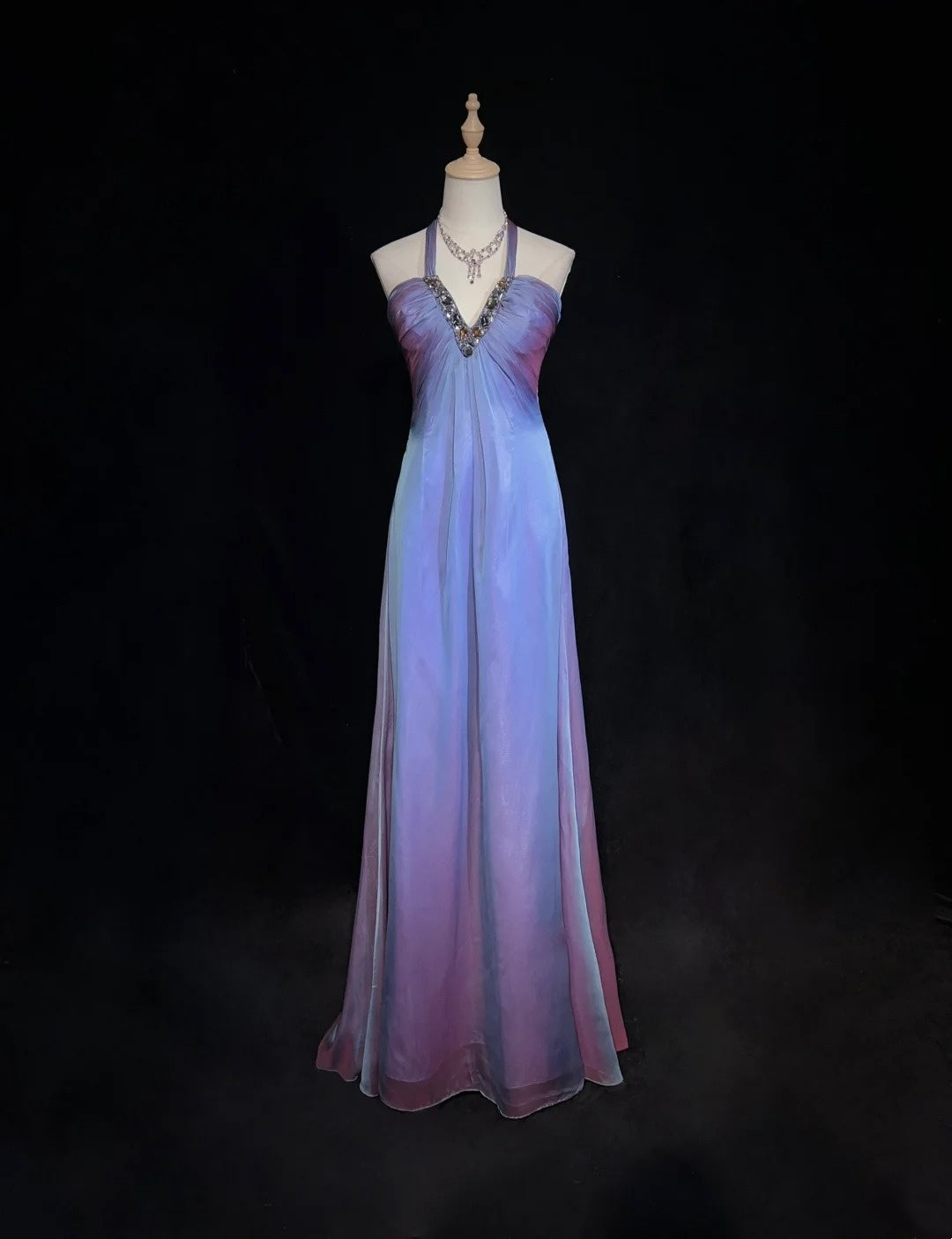 Elegant Prom Dresses A line Halter Gradient Colors Grape Chiffon With Beaded Sleeveless Long Formal Gown N2894