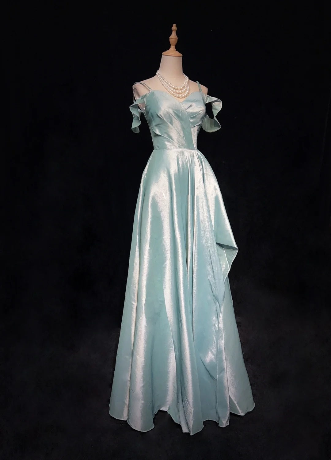 Elegant Chic Prom Dresses A line Spaghetti Strap Light Sky Blue Satin With Sleeves Semi Formal Evening Gowns N3800