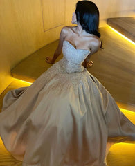 Classic Ball Gown Sweetheart Champagne Long Prom Dresses Senior Graduation Dance Evening Outfits N029