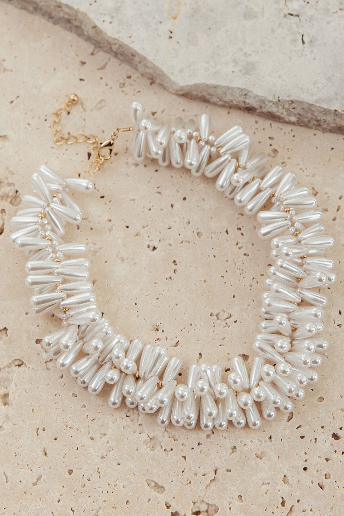 Cameron Teardrop Choker Necklace Pearl